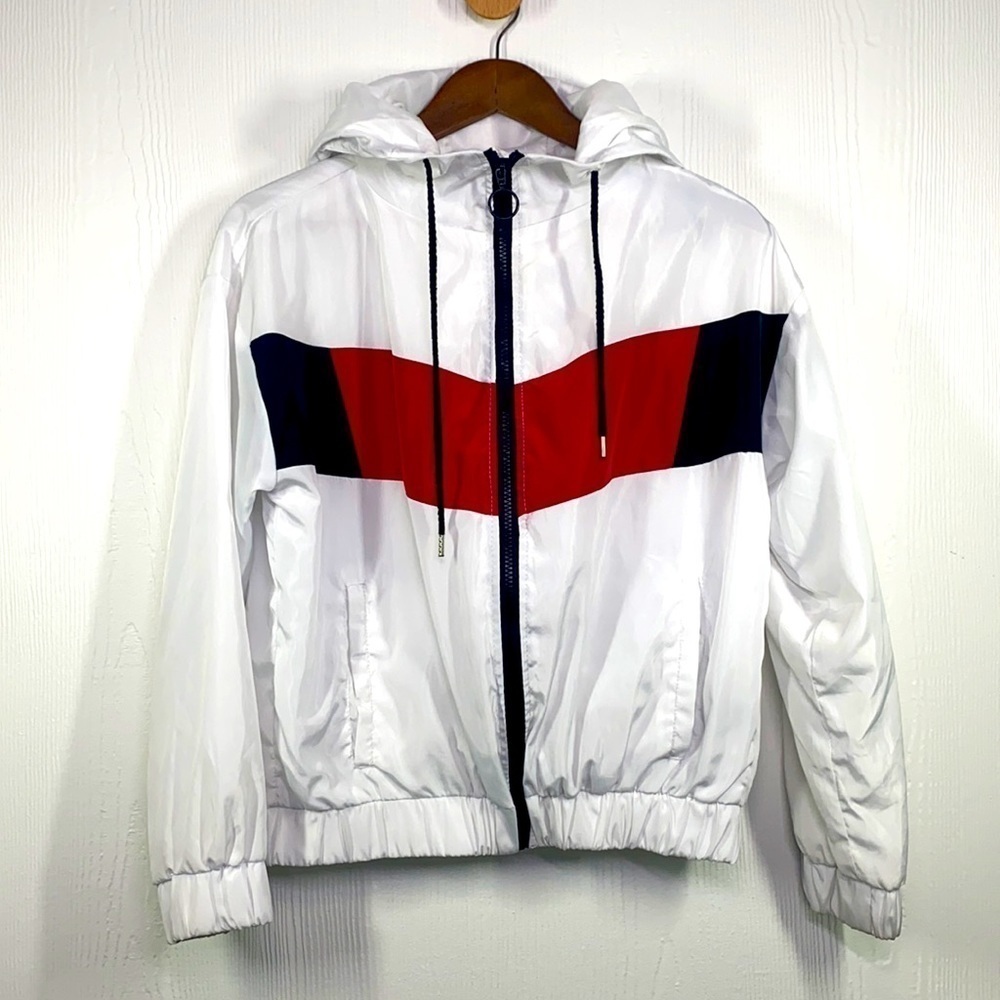 New Look- Y2K White Windbreaker Zip Up Size Medium
